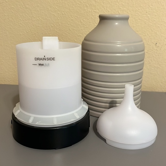 Seed & Sprout Essential Oil Diffuser - Picture 5 of 6